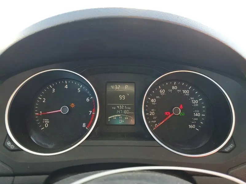 2015 VOLKSWAGEN JETTA BASE  