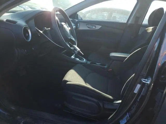 2024 KIA FORTE LX  