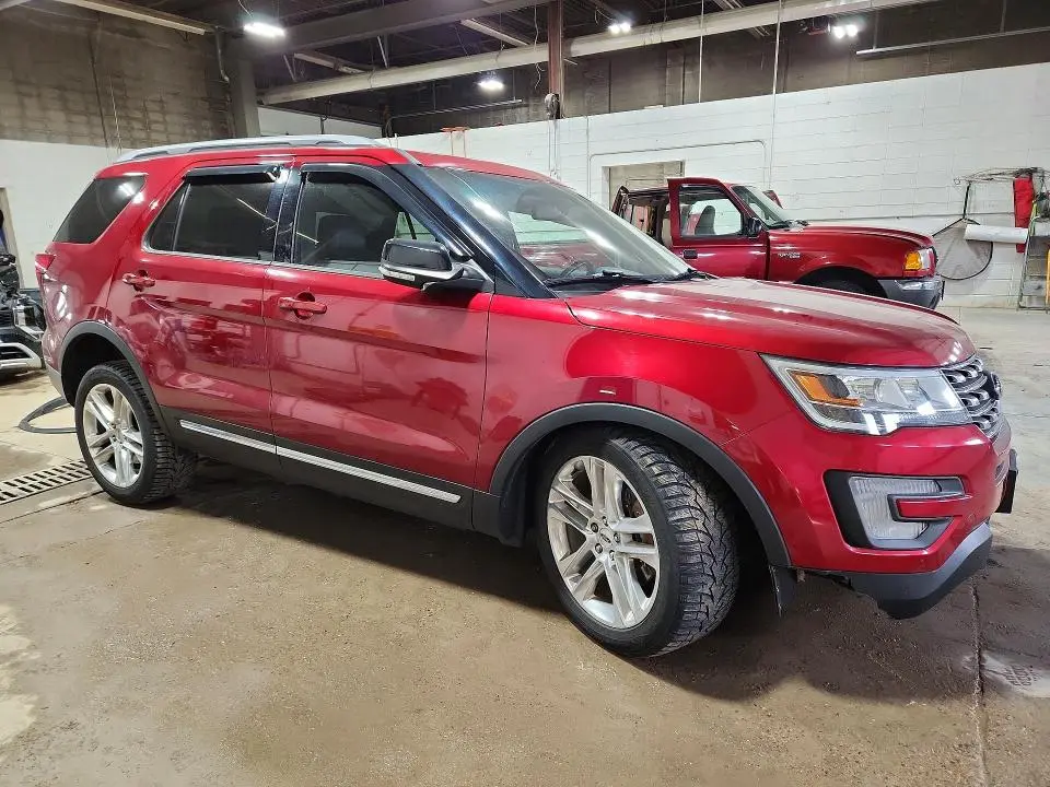 2017 FORD EXPLORER XLT  