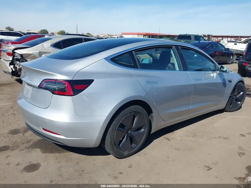 2018 TESLA MODEL 3  