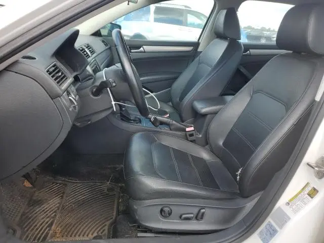 2015 VOLKSWAGEN PASSAT S  