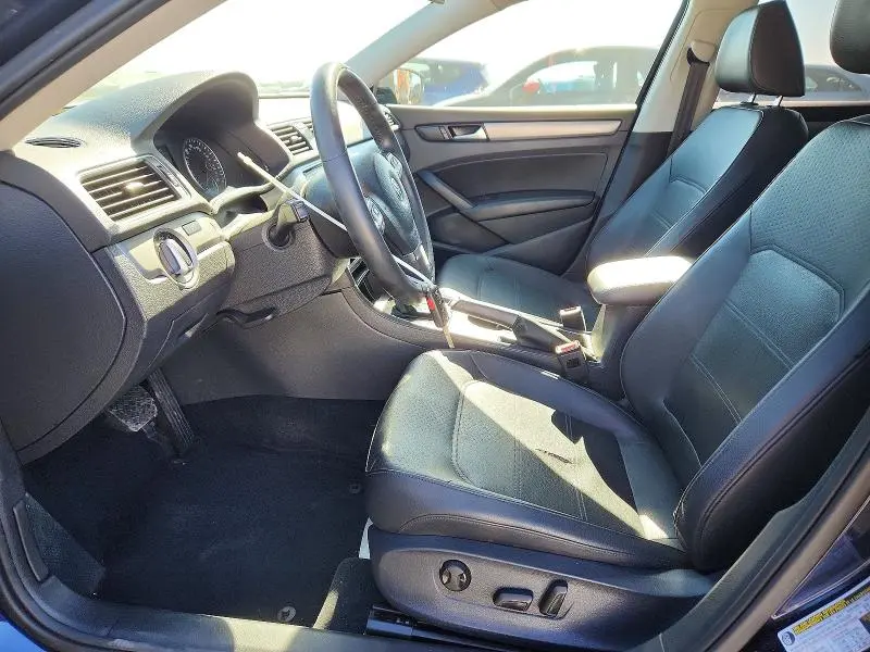 2014 VOLKSWAGEN PASSAT SE  