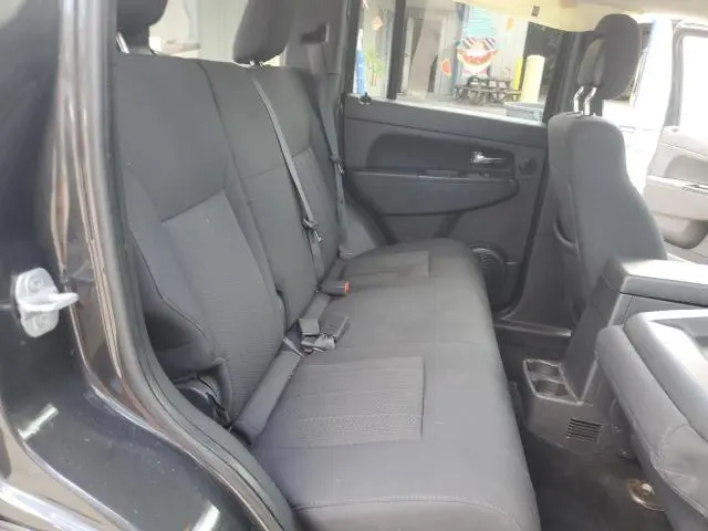 2011 JEEP LIBERTY SPORT  