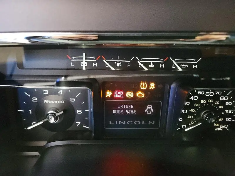 2014 LINCOLN NAVIGATOR   