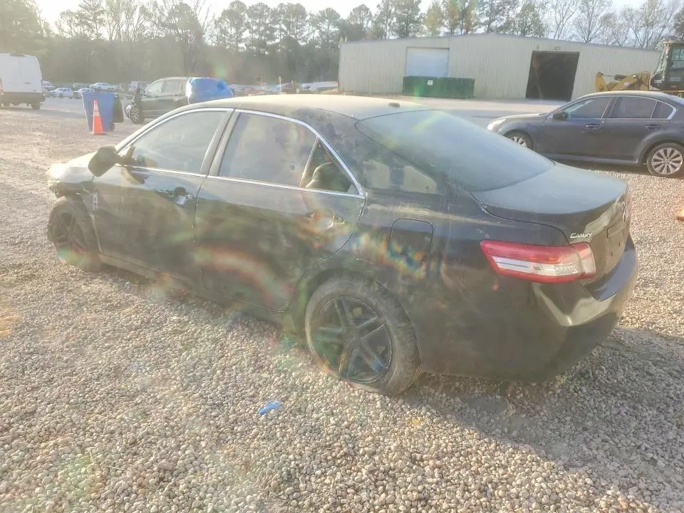 2010 TOYOTA CAMRY LE  