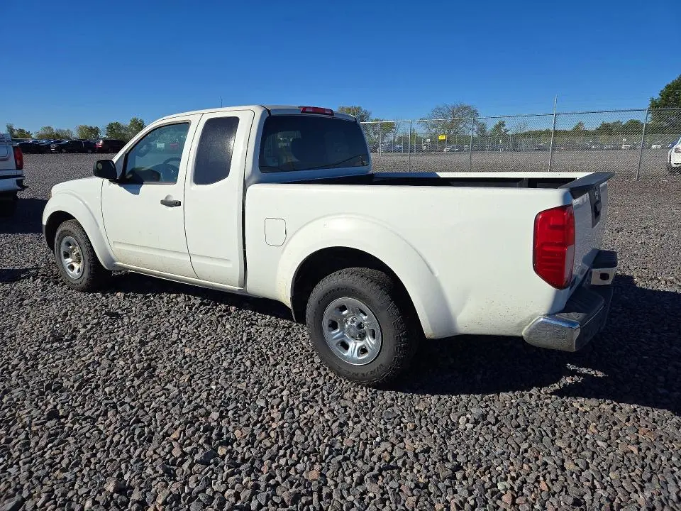 2016 NISSAN FRONTIER S  