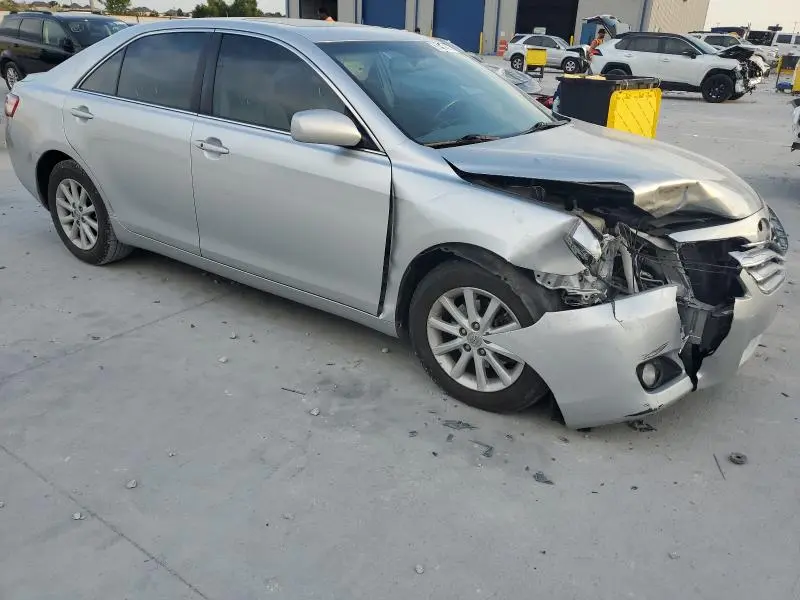 2010 TOYOTA CAMRY SE  