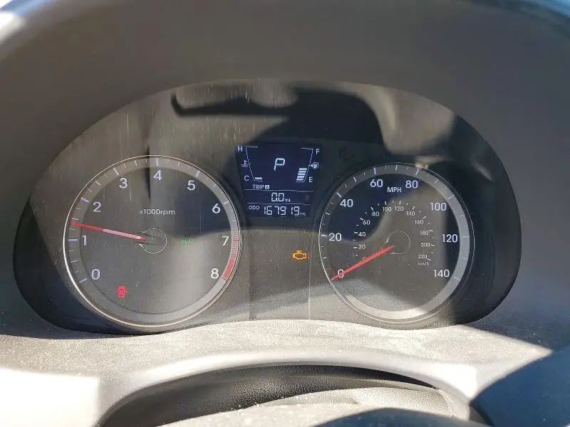 2012 HYUNDAI ACCENT GS  