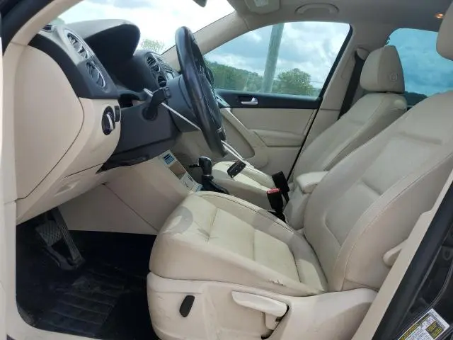 2014 VOLKSWAGEN TIGUAN S