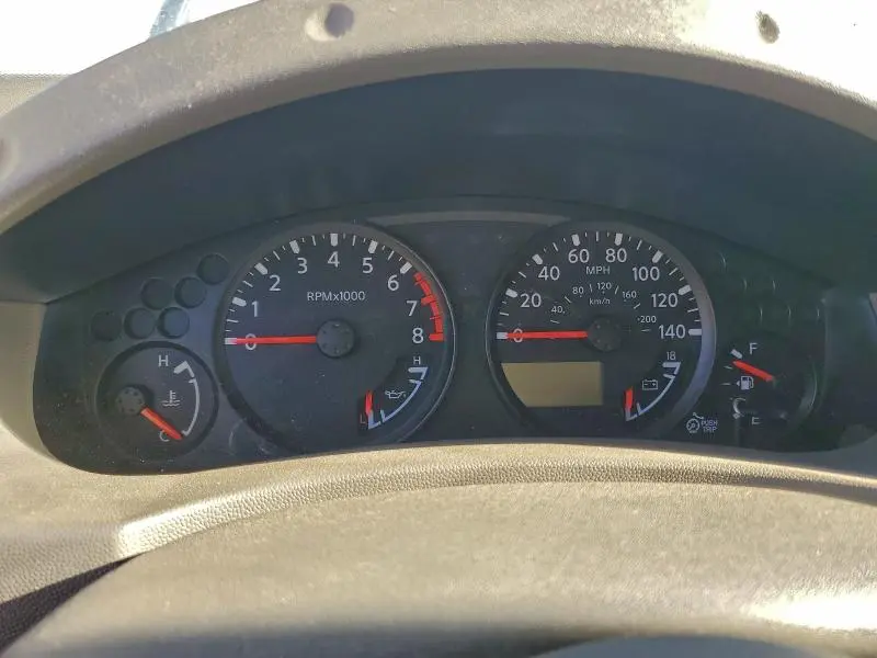 2015 NISSAN FRONTIER SV  