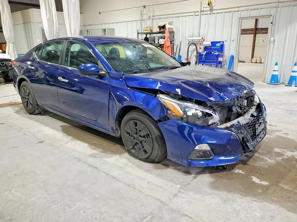 2020 NISSAN ALTIMA S  