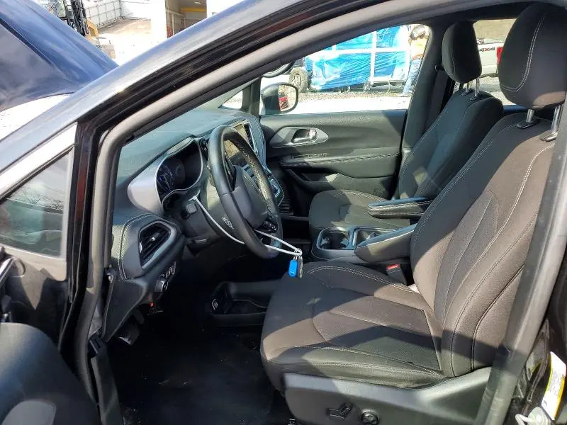 2023 CHRYSLER PACIFICA TOURING  