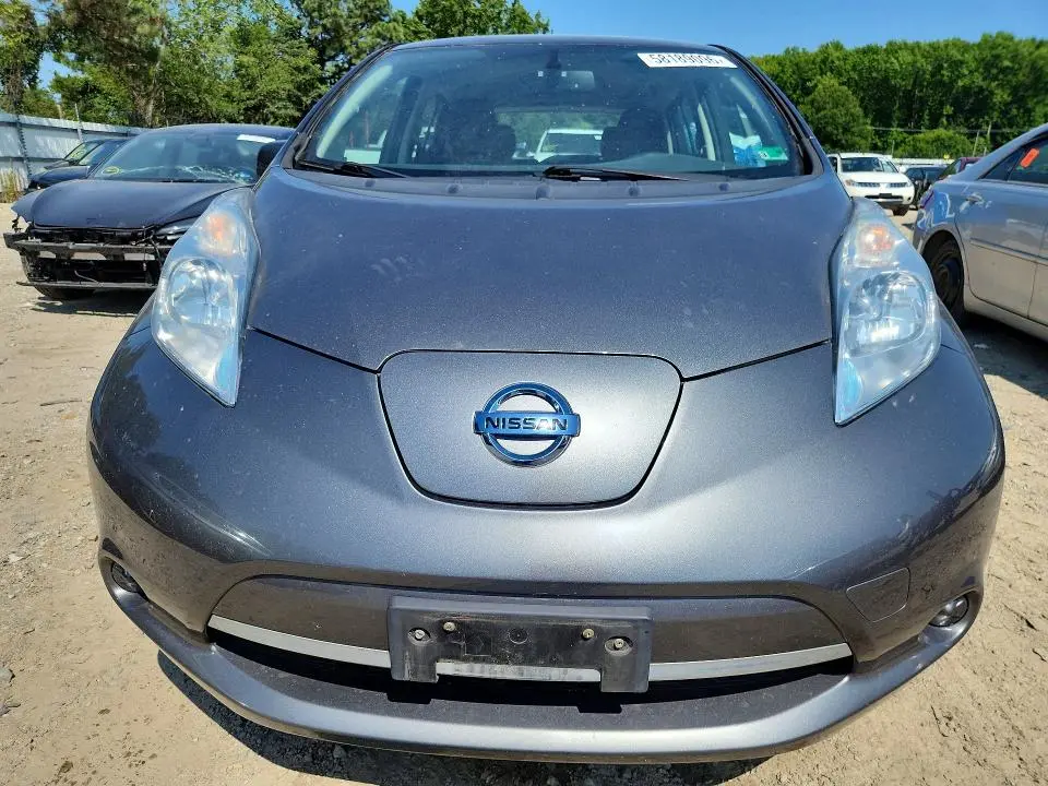 2016 NISSAN LEAF SV  