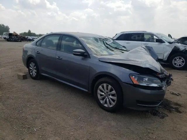 2013 VOLKSWAGEN PASSAT S  