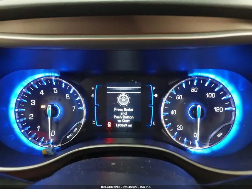 2020 CHRYSLER VOYAGER LXI