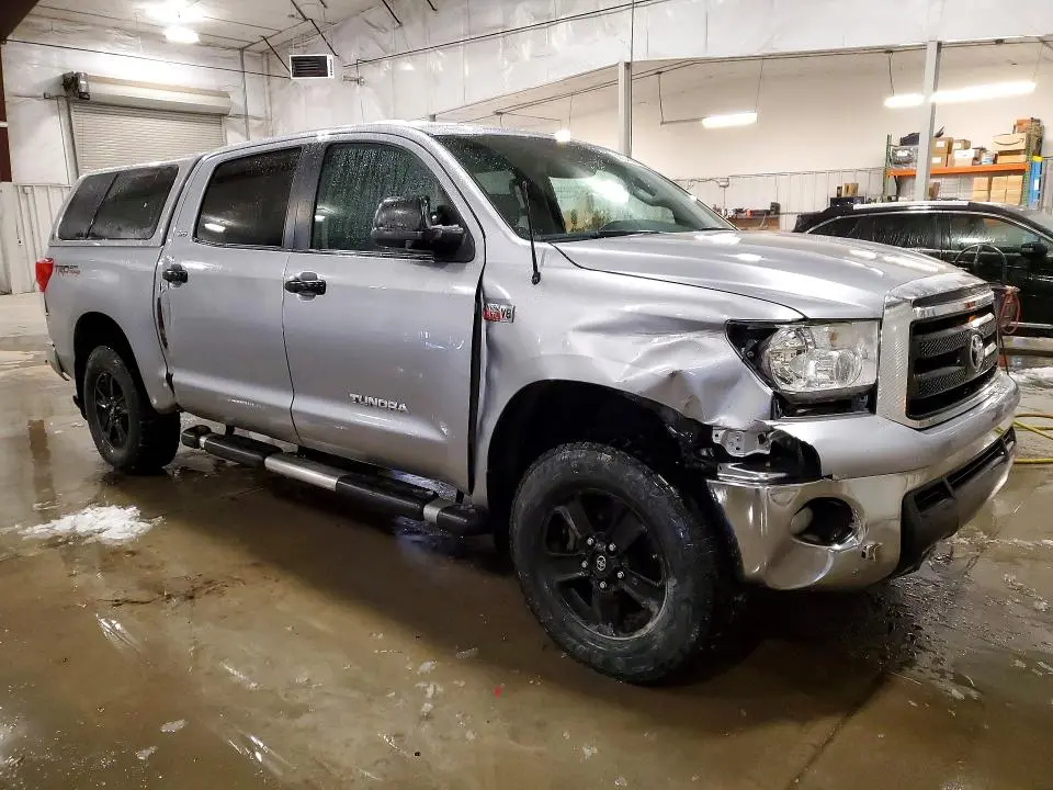 2013 TOYOTA TUNDRA   