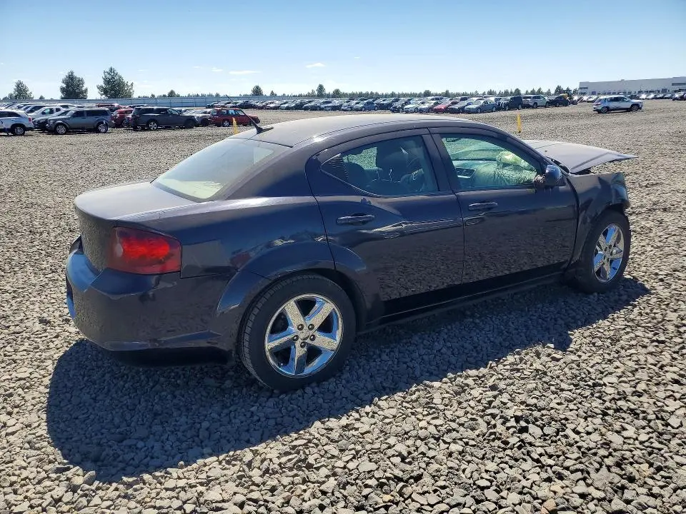 2011 DODGE AVENGER LUX  