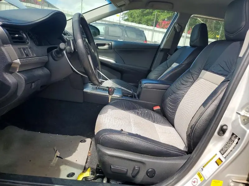 2013 TOYOTA CAMRY SE  