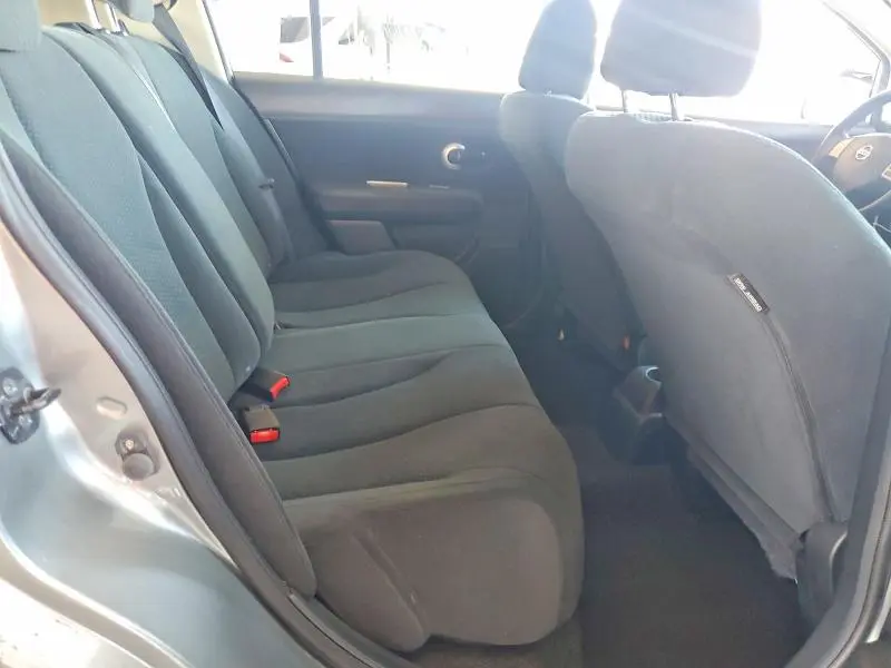 2010 NISSAN VERSA 1.8 S  
