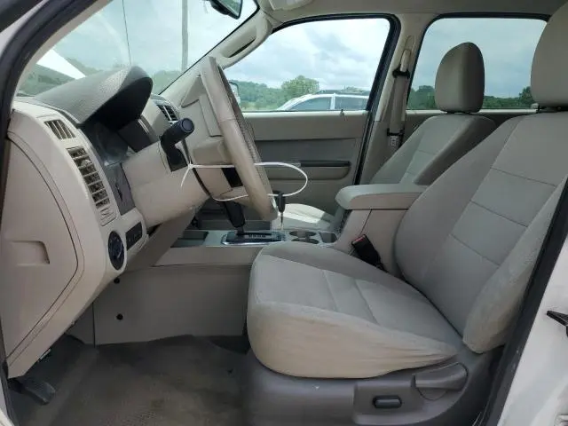 2011 FORD ESCAPE XLT  
