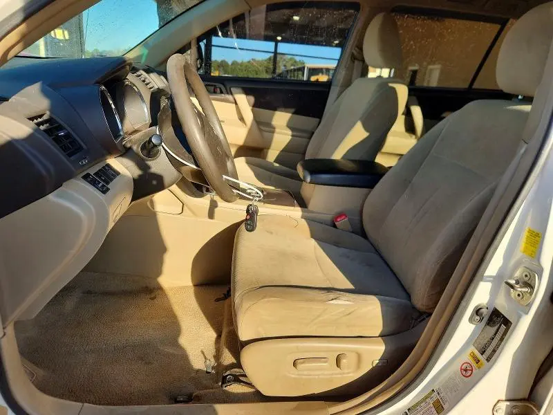 2010 TOYOTA HIGHLANDER BASE  