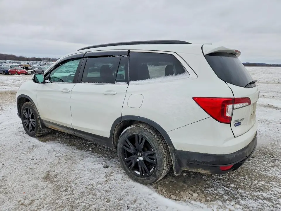 2021 HONDA PILOT SE  