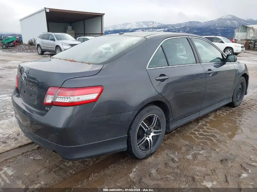 2010 TOYOTA CAMRY SE
