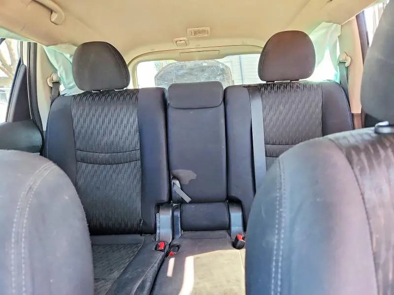 2019 NISSAN ROGUE S  