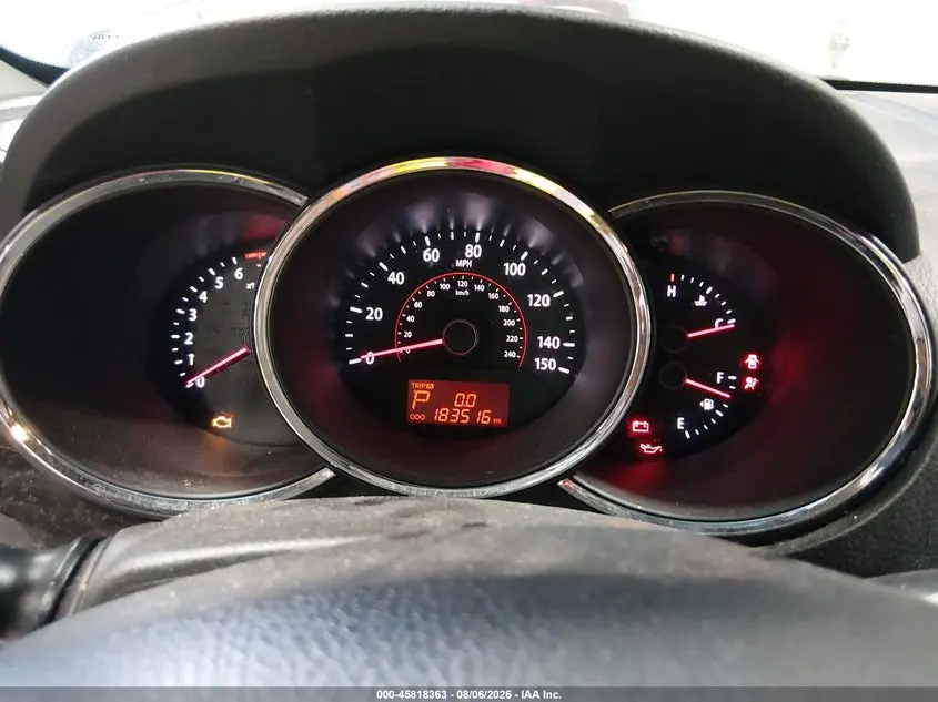 2011 KIA SORENTO LX