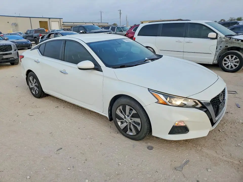 2019 NISSAN ALTIMA S  