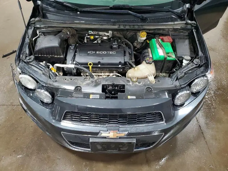 2015 CHEVROLET SONIC LT  