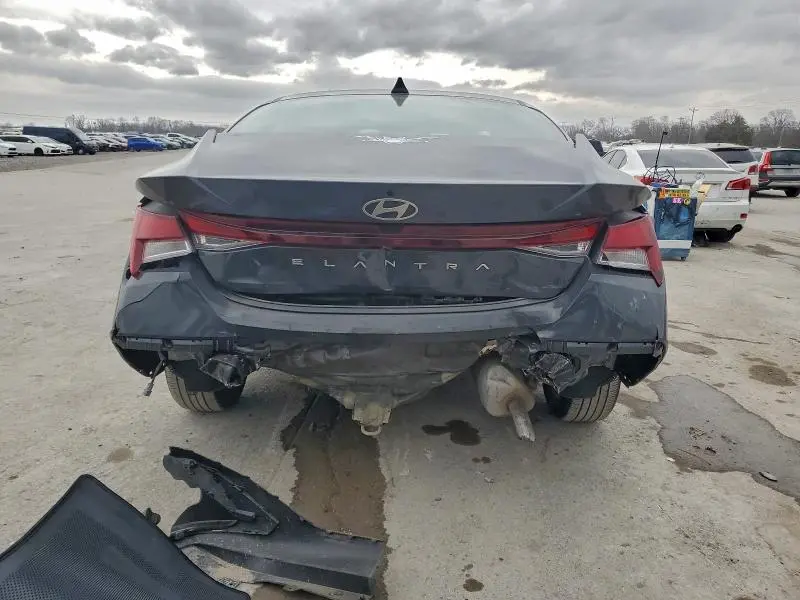 2024 HYUNDAI ELANTRA SEL  