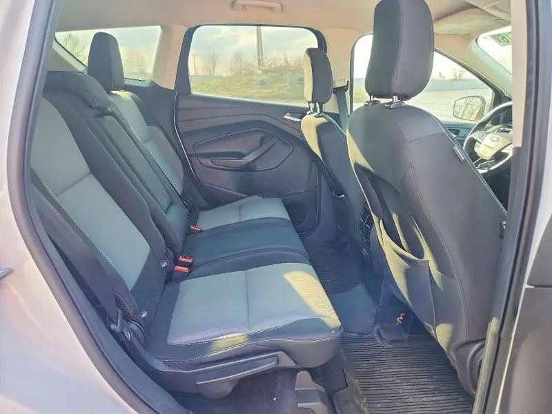2019 FORD ESCAPE SE  