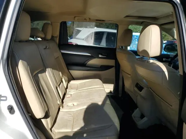 2015 TOYOTA HIGHLANDER XLE  