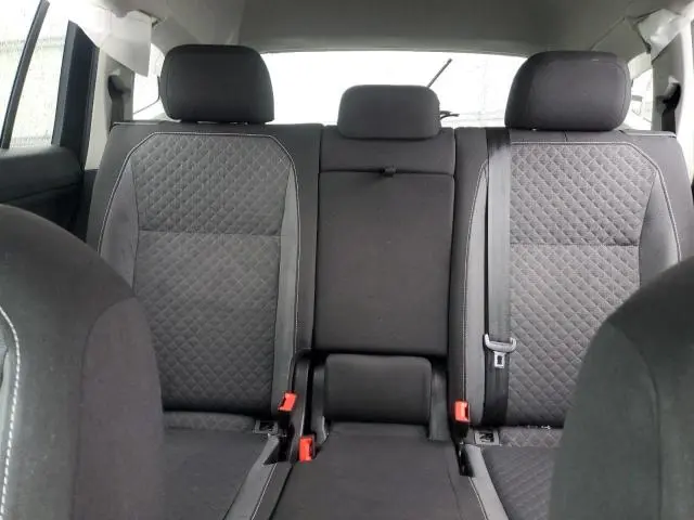 2021 VOLKSWAGEN TIGUAN S  