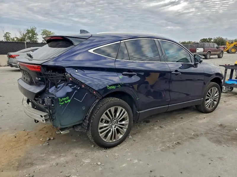 2024 TOYOTA VENZA LE  