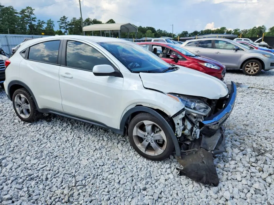 2022 HONDA HR-V LX  