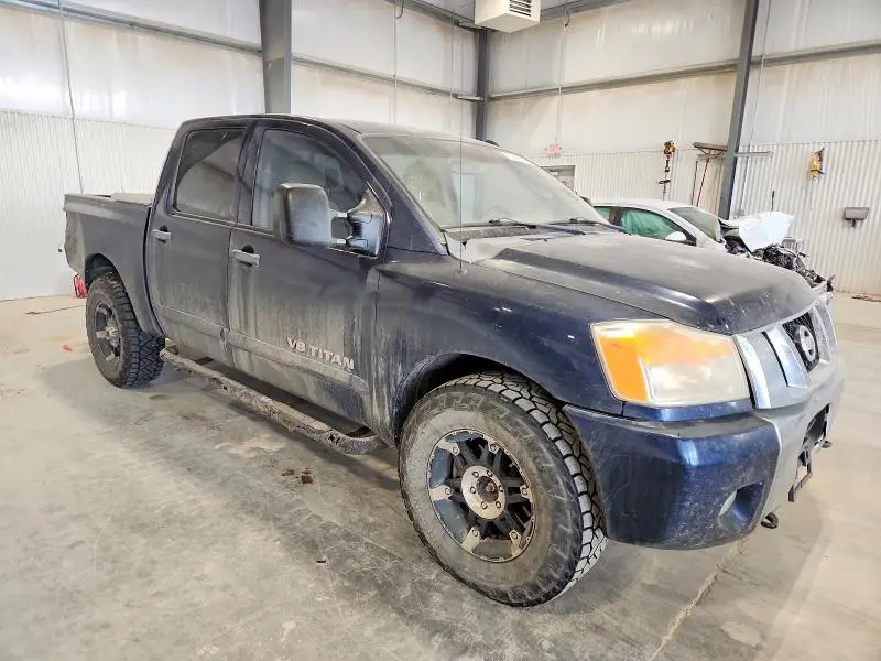 2010 NISSAN TITAN XE  