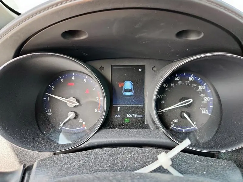 2019 TOYOTA C-HR XLE  