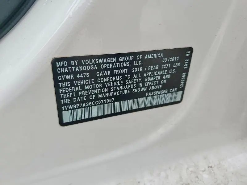 2012 VOLKSWAGEN PASSAT SE  
