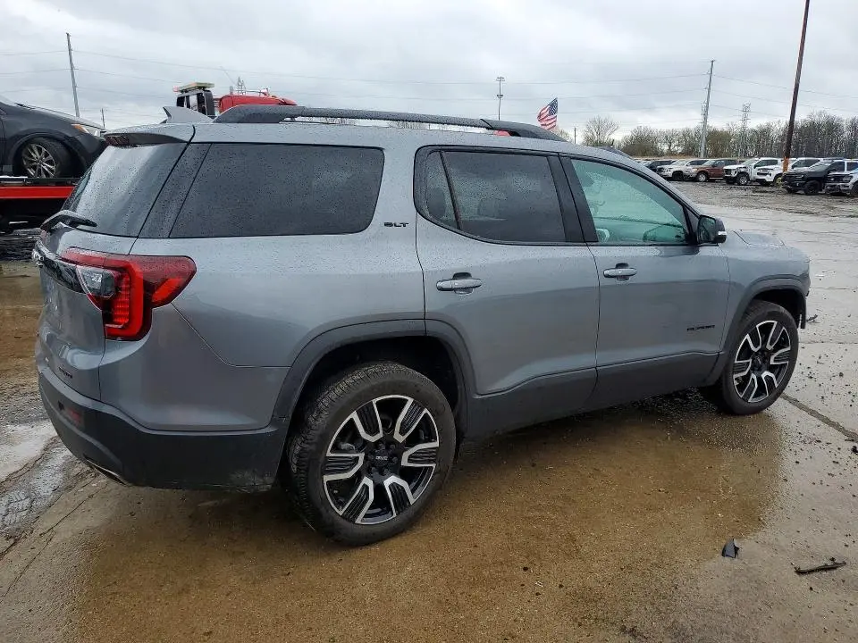2021 GMC ACADIA SLT  