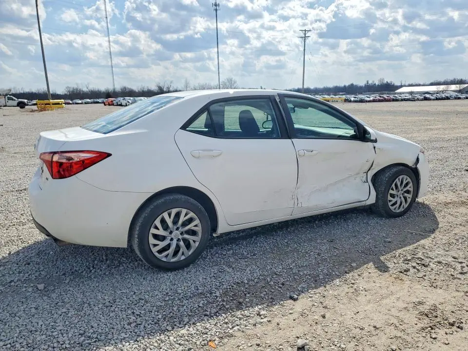 2017 TOYOTA COROLLA L  
