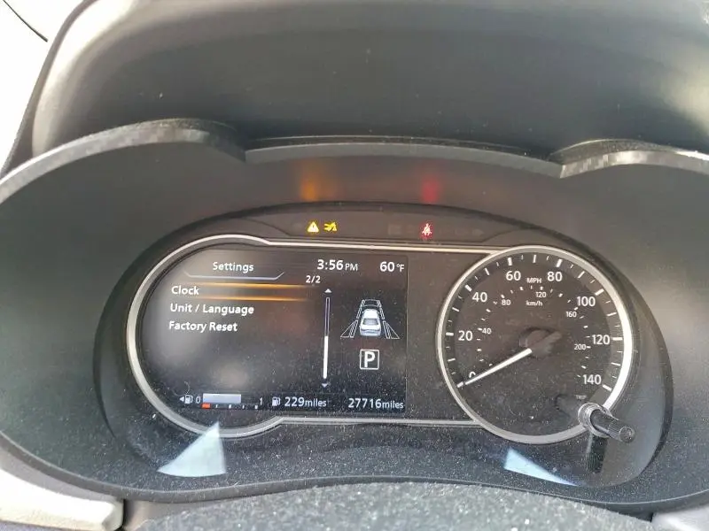 2021 NISSAN VERSA SV  