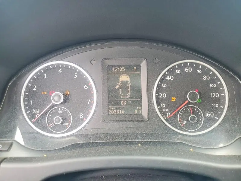 2012 VOLKSWAGEN TIGUAN S  