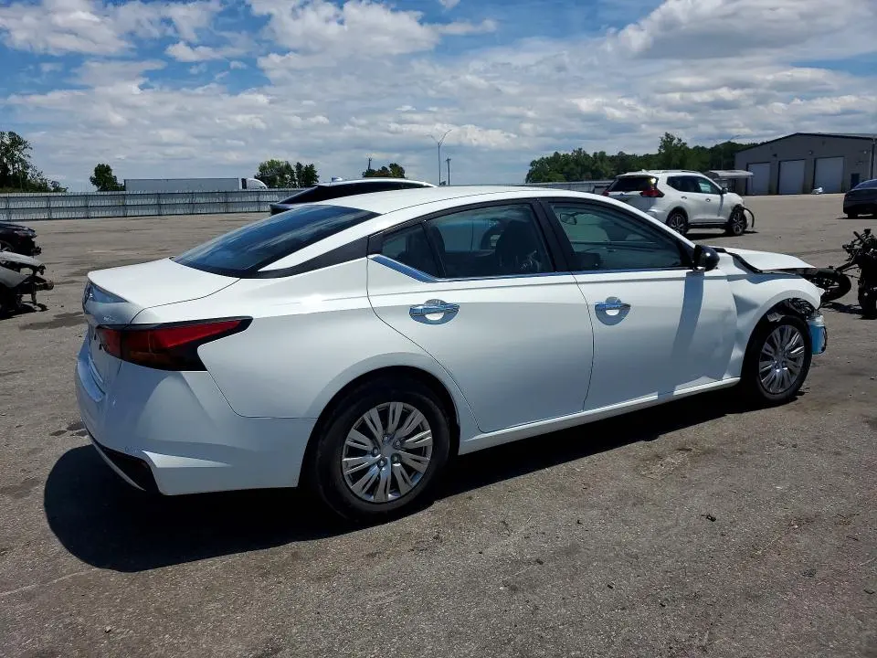 2024 NISSAN ALTIMA S  