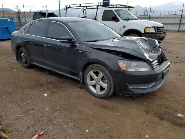 2014 VOLKSWAGEN PASSAT S  