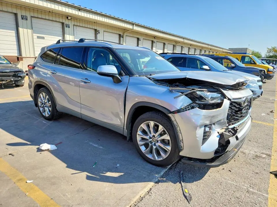 2023 TOYOTA HIGHLANDER LIMITED  