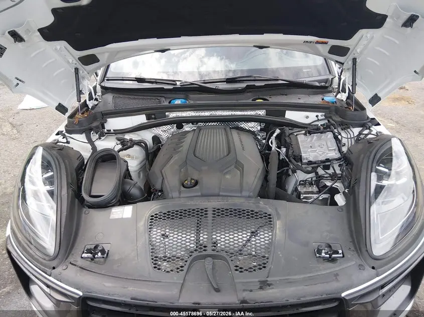 2025 PORSCHE MACAN T