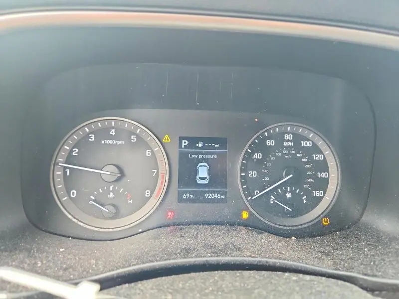 2020 HYUNDAI TUCSON SEL  