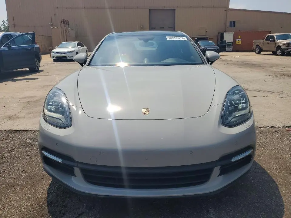 2017 PORSCHE PANAMERA 2  